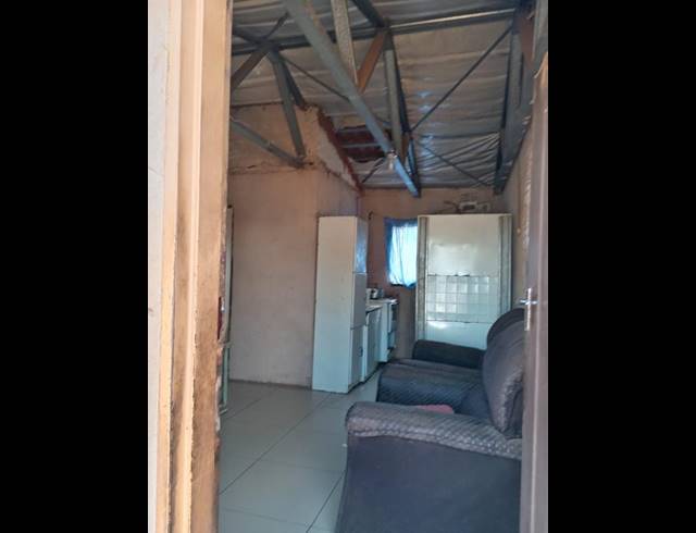 2 BEDROOM HOUSE FOR SALE IN SOSHANGUVE SOUTH